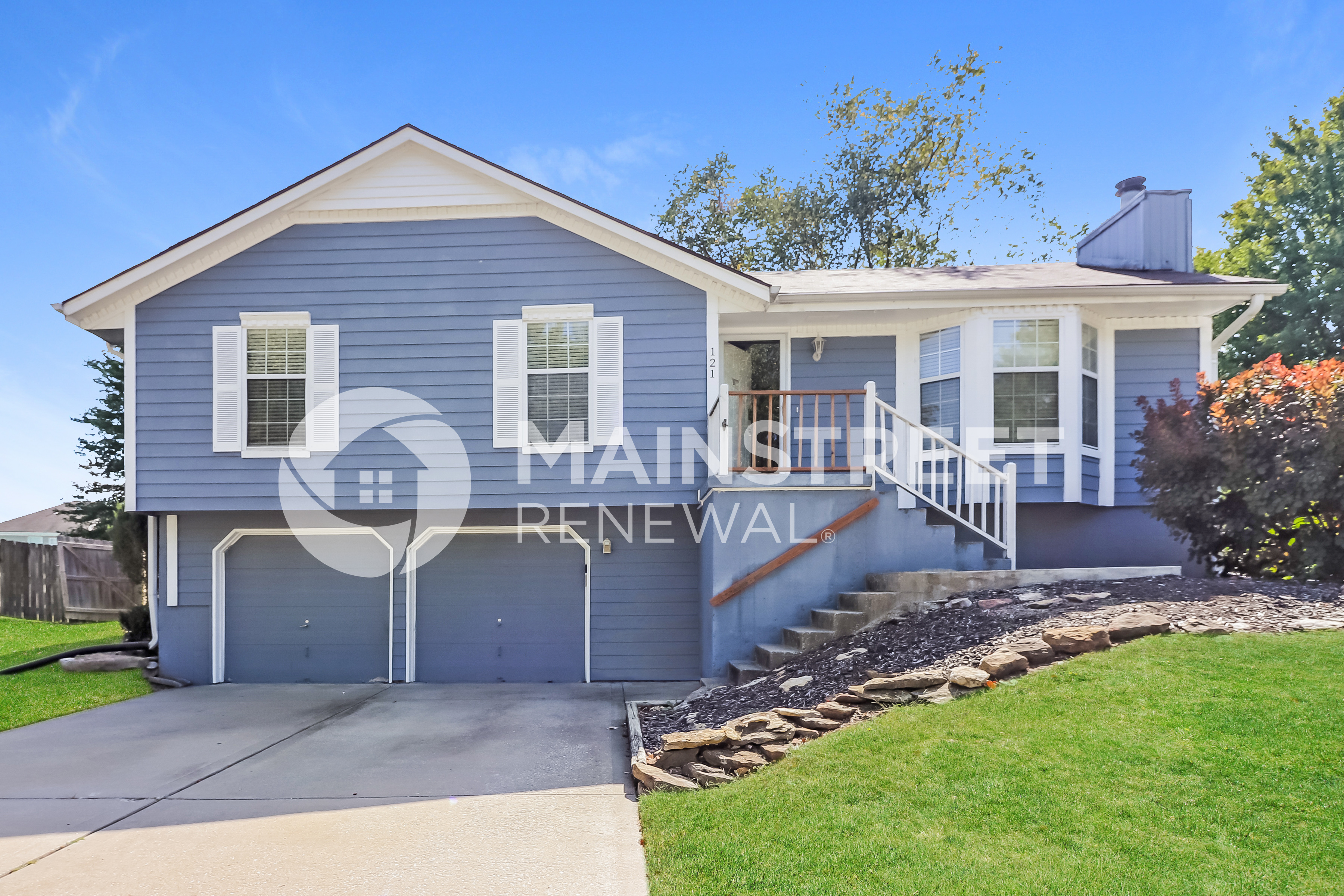 121 E Remington Ter Raymore, MO 64083
